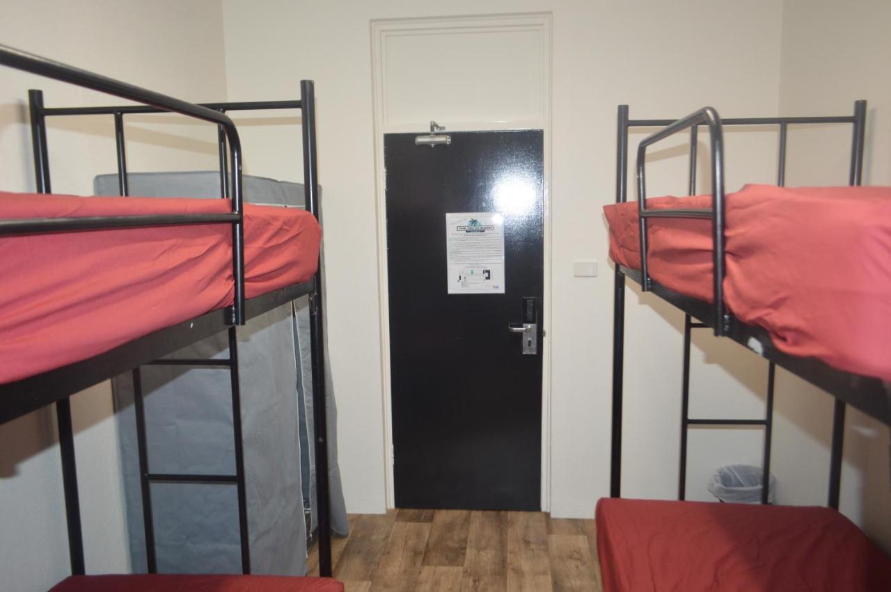 Youth Shack Backpackers Дарвин Экстерьер фото