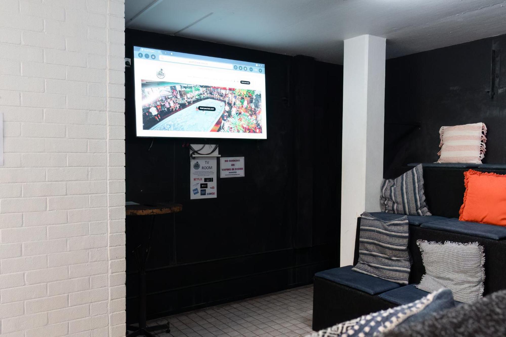 Youth Shack Backpackers Дарвин Экстерьер фото