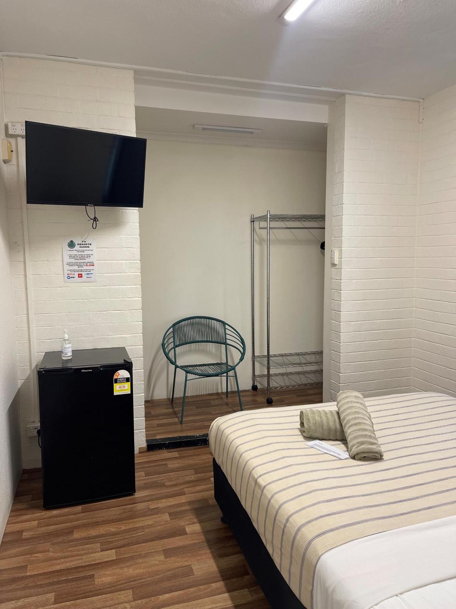 Youth Shack Backpackers Дарвин Экстерьер фото