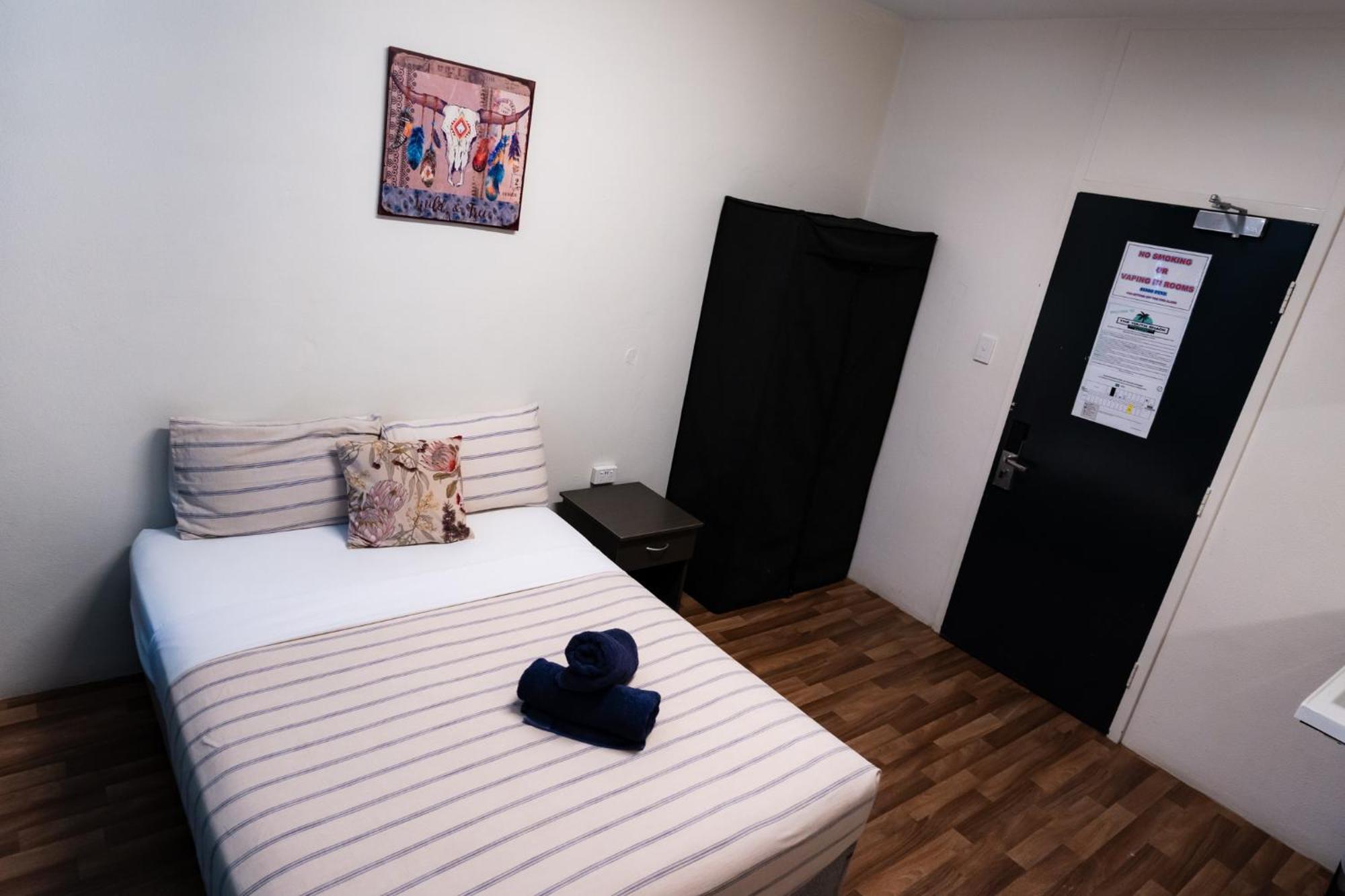 Youth Shack Backpackers Дарвин Экстерьер фото